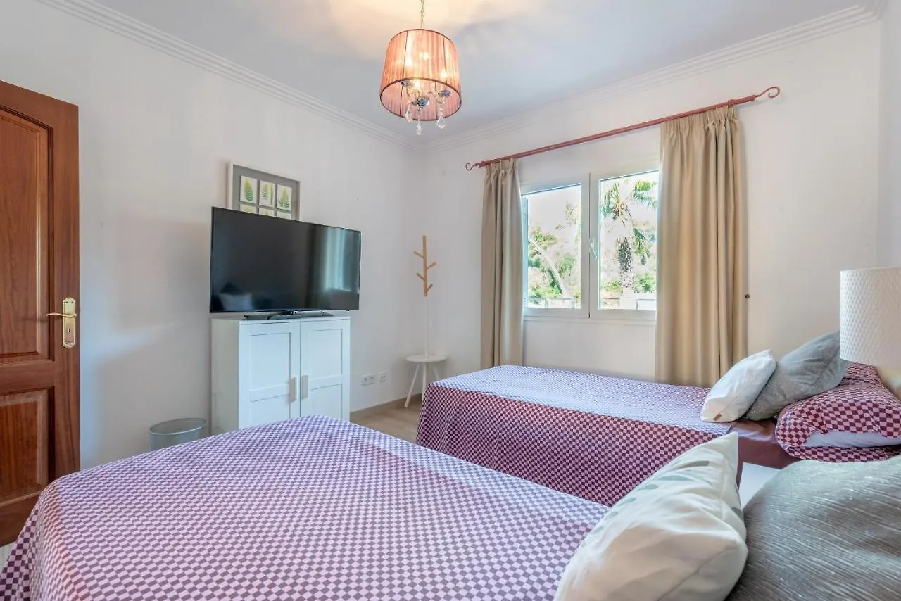Villa Prestige 圣玛加利达